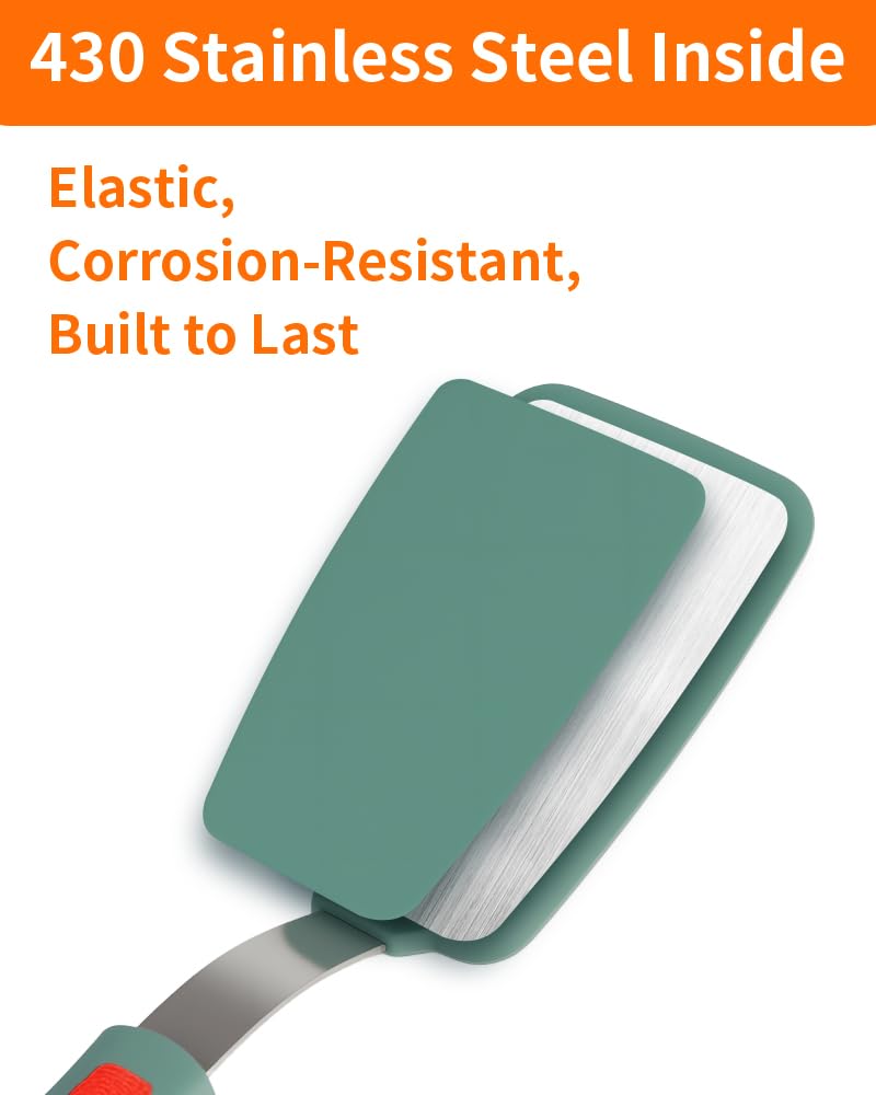 Brigii dark-green set ready for easy storage