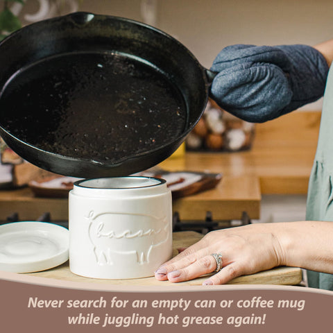 Briink Collective 3.5 cup capacity keeps drippings ready for reuse.