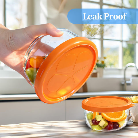 BrillaraSymm lid is leak-proof for transporting soups and sauces.