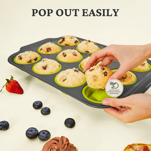 BRONYPRO bakeware with metal frame provides stable support on the oven rack.
