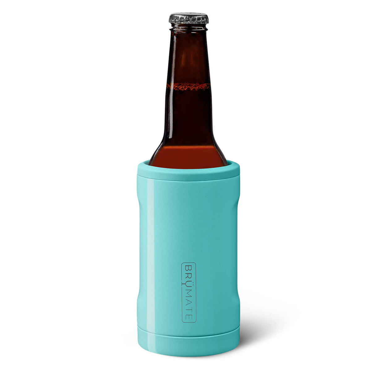 BrüMate Hopsulator Bott'l outdoors in use keeping a 12 oz bottle icy cold