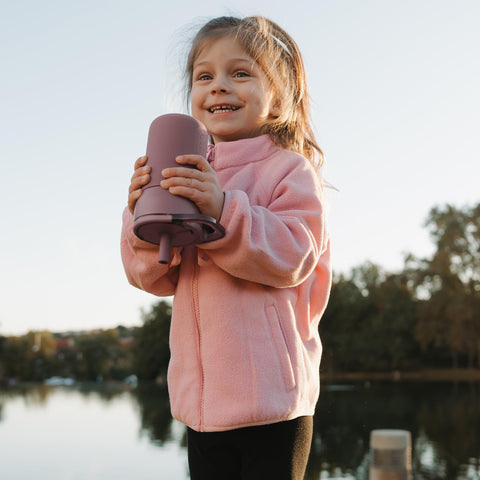 BrüMate Leap soft silicone straw for easy sipping by kids.