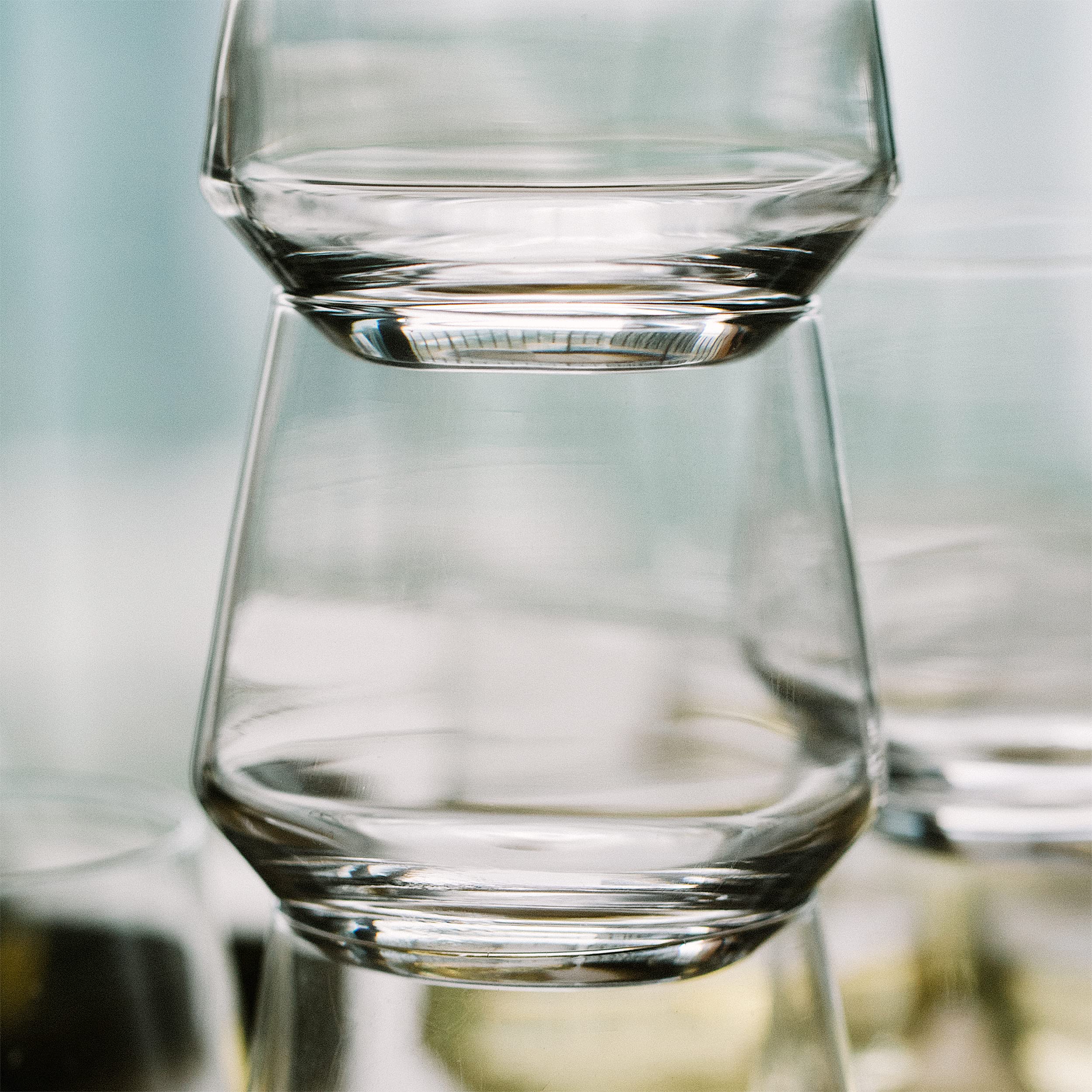 BTaT stemless wine glass 12 oz close-up reveals smooth rim and clarity.