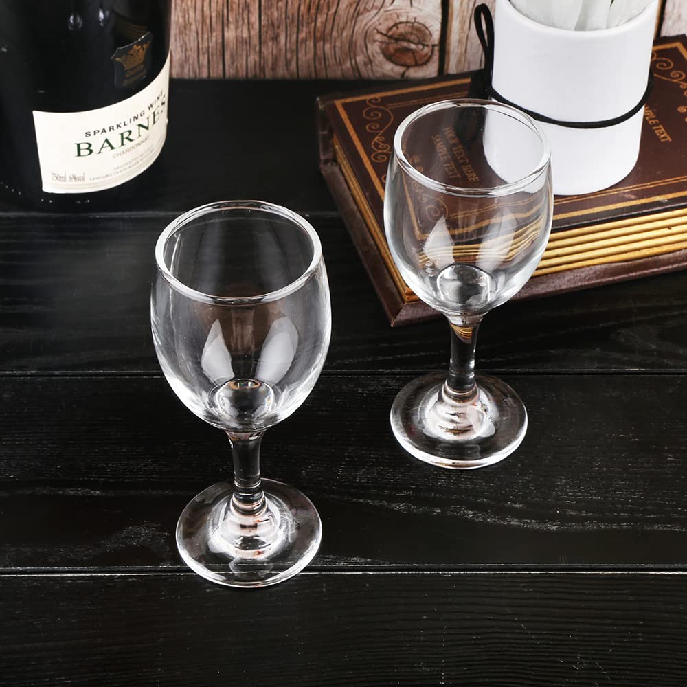 BTGLLAS classic 4oz glass showcasing wine color and aroma.