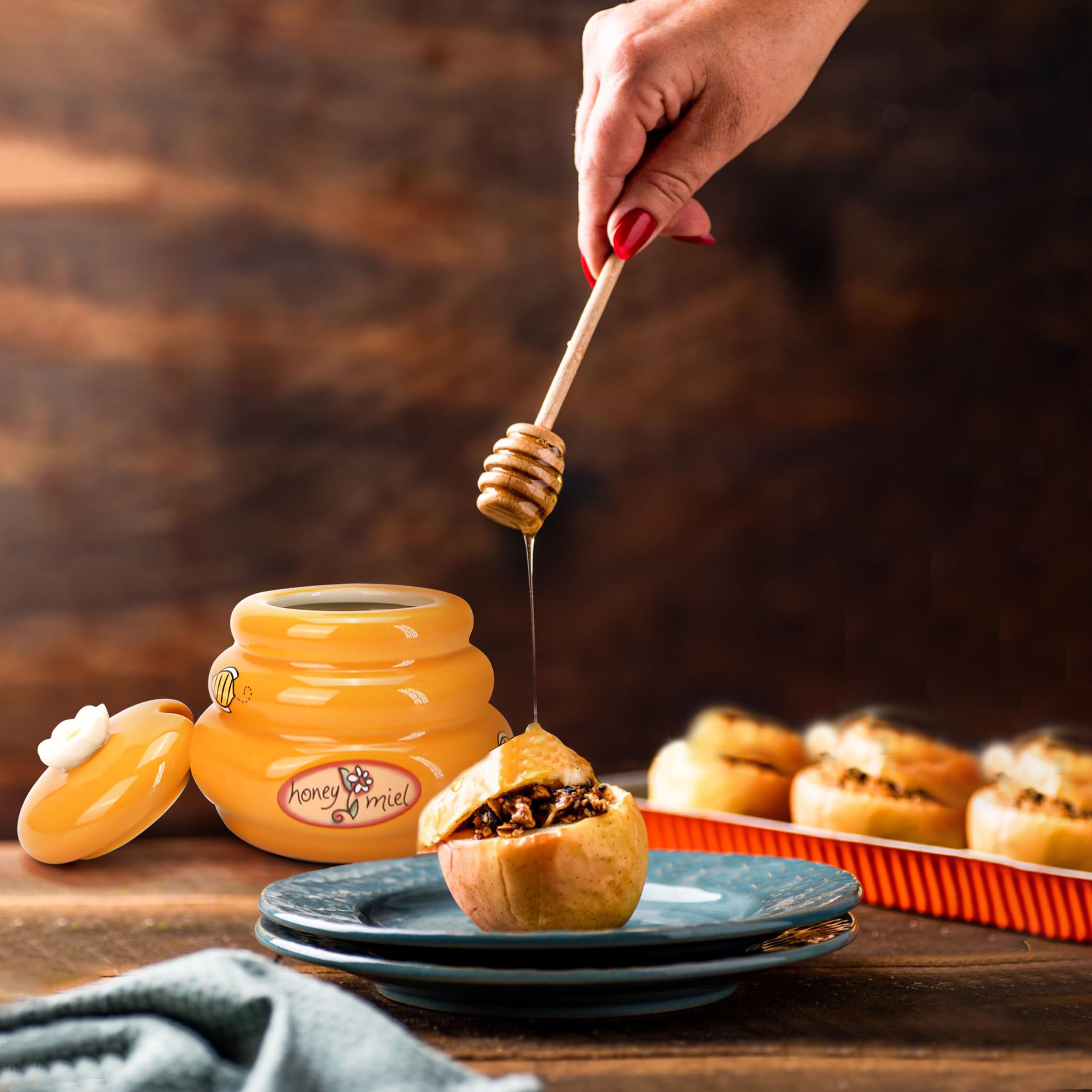 BuleVina wooden honey dipper for mess-free, precise drizzle.