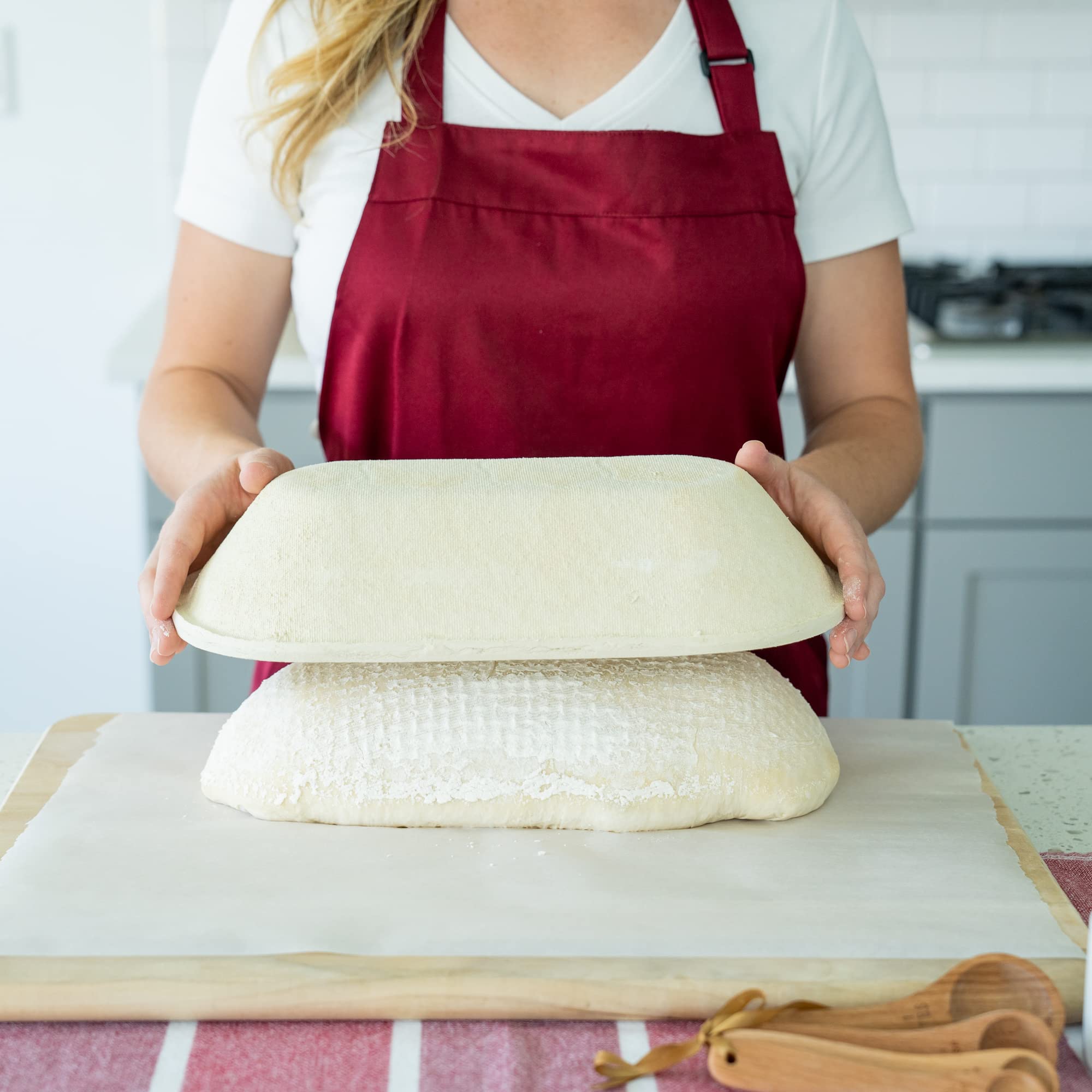 Easy-clean design of Bulka Brotform after proofing and baking.