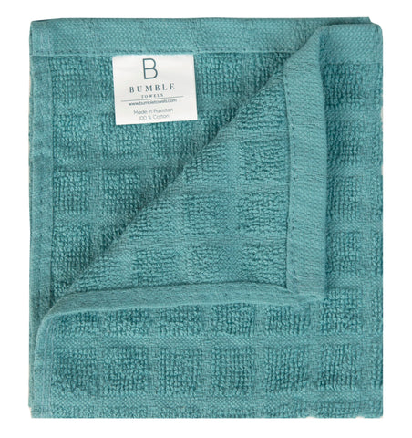 Includes bonus Bumble tote bag for gifting or travel.