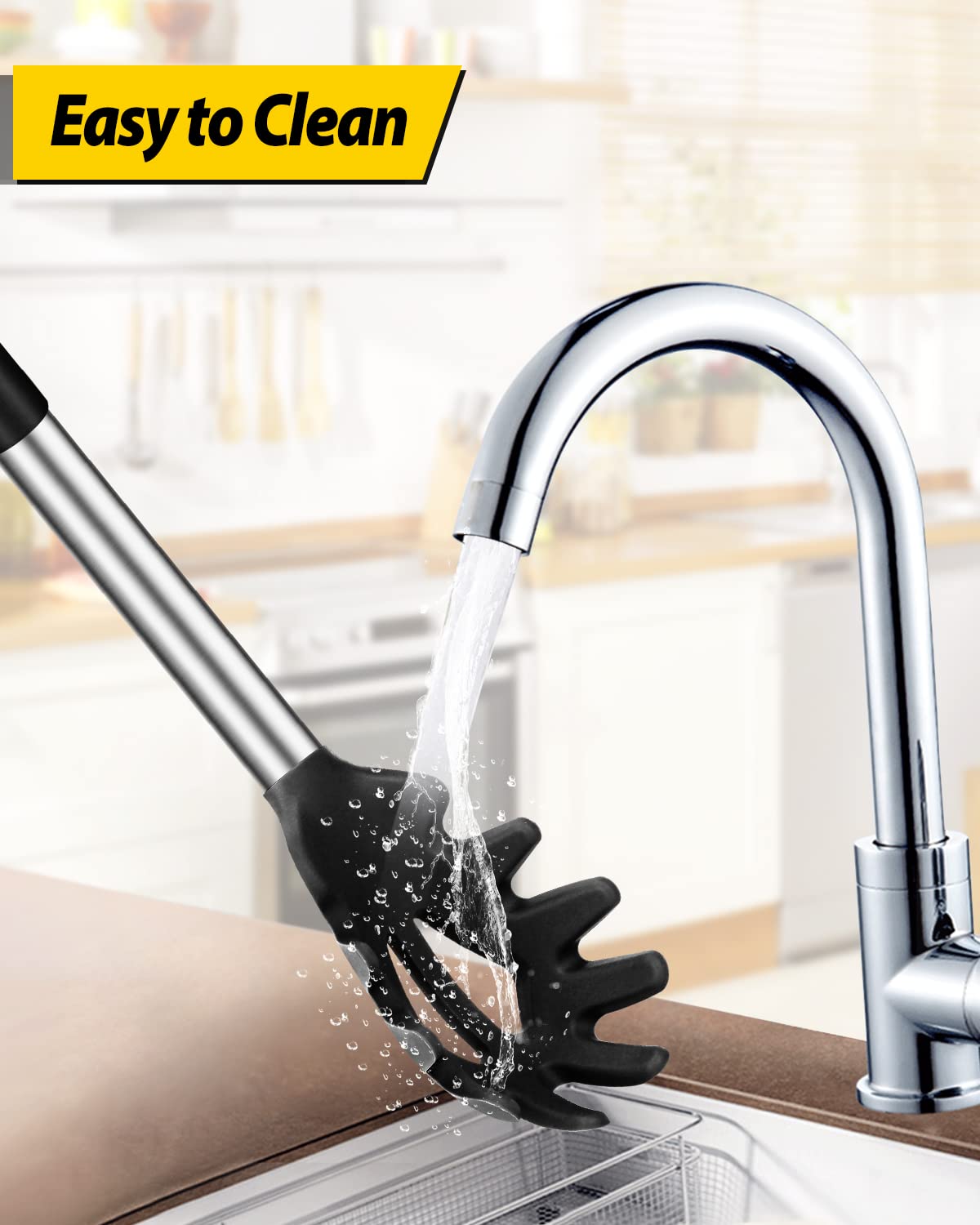 BundlePRO anti-scald silicone handle stays cool during high-heat cooking.