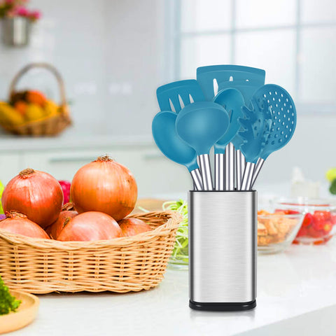 BUNDLEPRO pasta fork with saw-tooth tines grips noodles securely