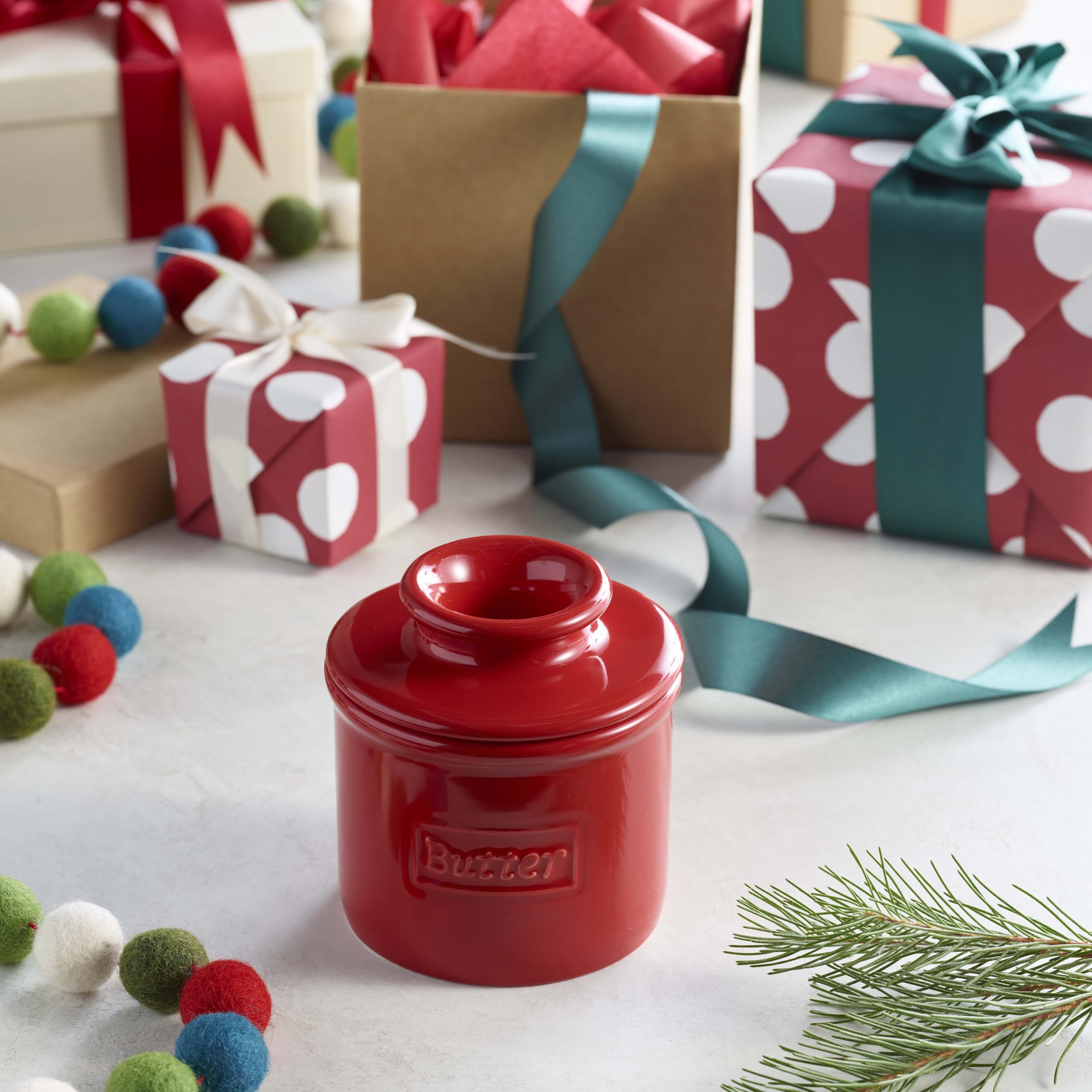 Butter Bell Original Crock base shown with lid in glossy finish