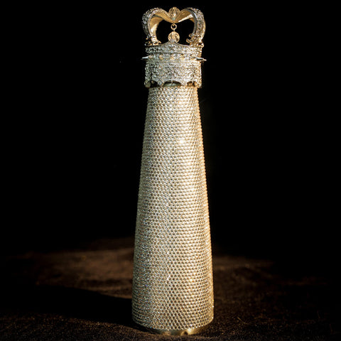 Buyso Bling Water Bottle gift packaging enhances presentability for special occasions.