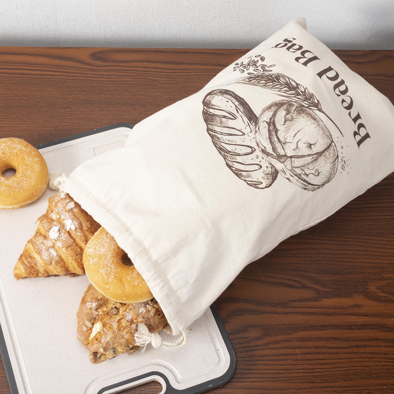 BXFRAE 12x18-inch cotton bag with drawstring keeps loaves fresh on the go.