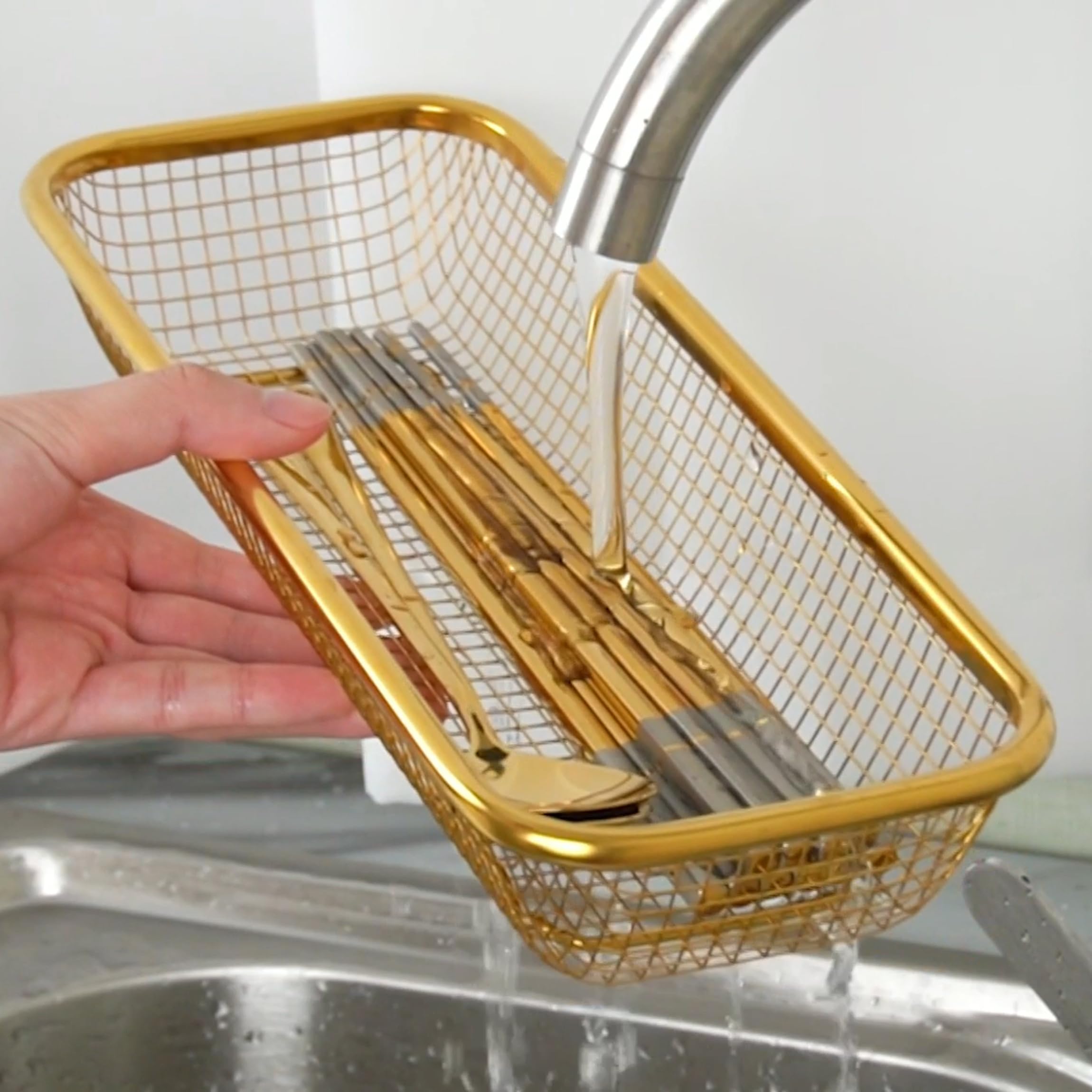 BYEGOU Gold organizer with non-slip feet stabilizing on a counter