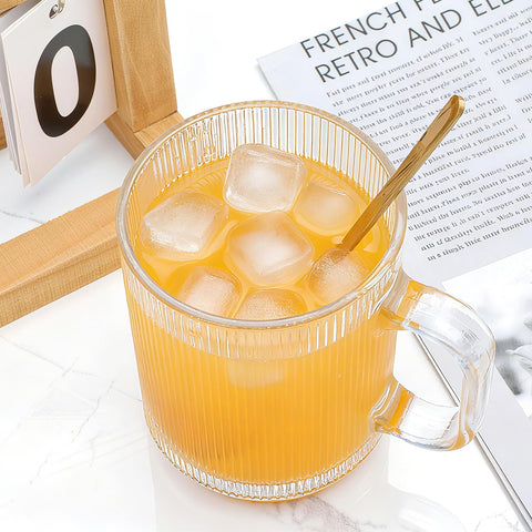 Cadamada lead-free high-temp glass preserves flavor while staying cool to touch.