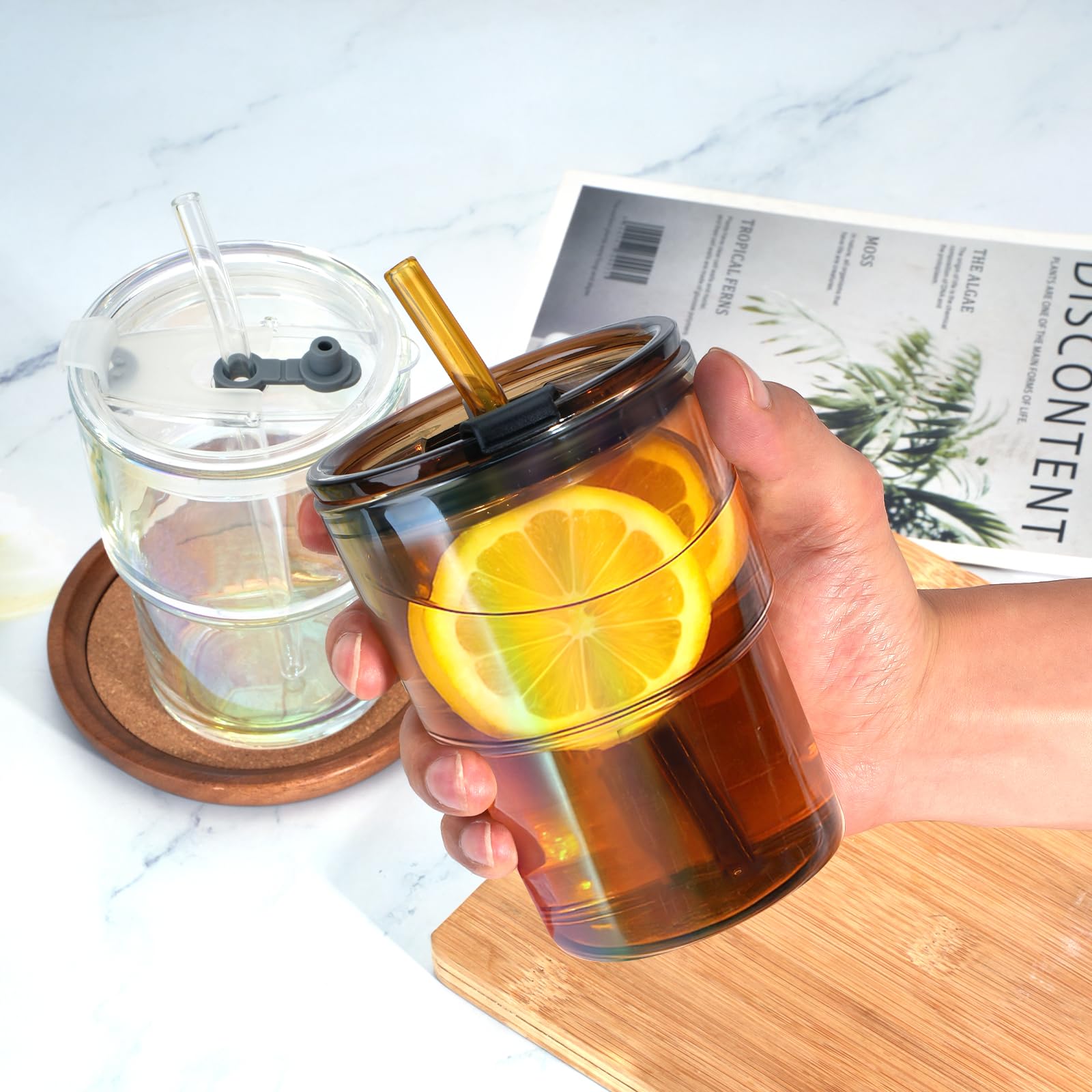 Cafezi glass tumbler lid closeup highlighting leak-proof seal.