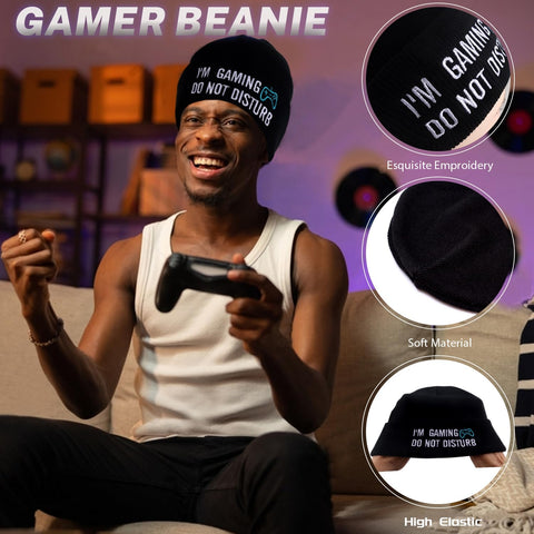 CAKKA Gamer Gifts socks showcase the I’M GAMING, DO NOT DISTURB print