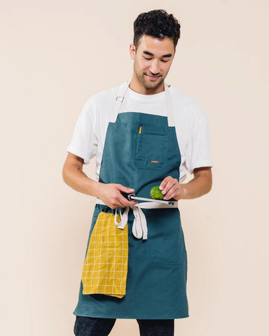 Caldo Daily Apron adjustable neck strap for a comfortable fit
