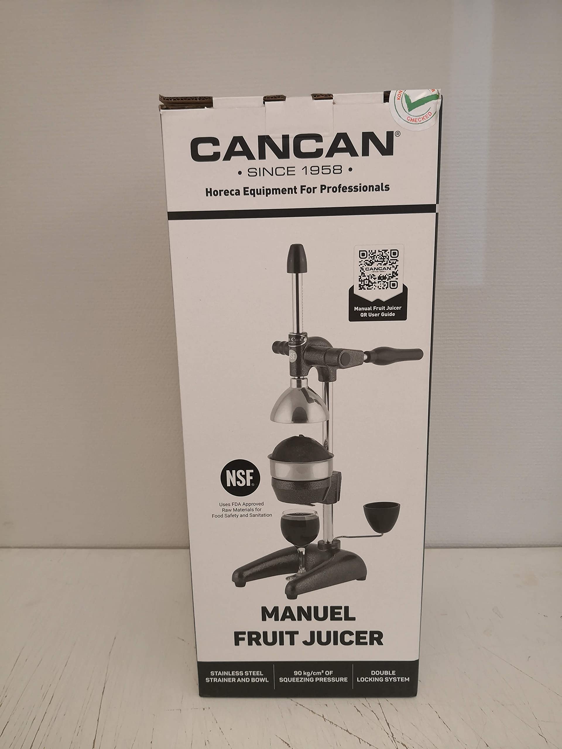 Can-Can juicer cleaning the filter bowl after use.