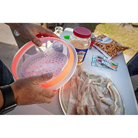 CanCooker Batter Bowl XL airtight lid keeps batter contained during prep.