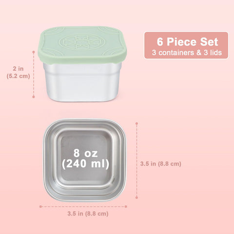 Snug silicone lid helps prevent leaks in transit for Caperci containers.