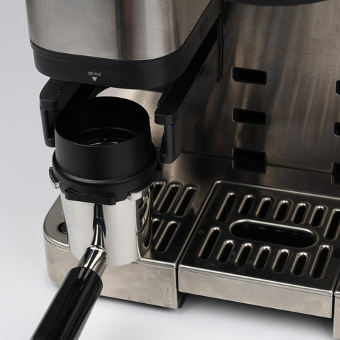 CAPFEI CNC-machined dosing funnel ensures accurate dosing with Ninja Luxe.