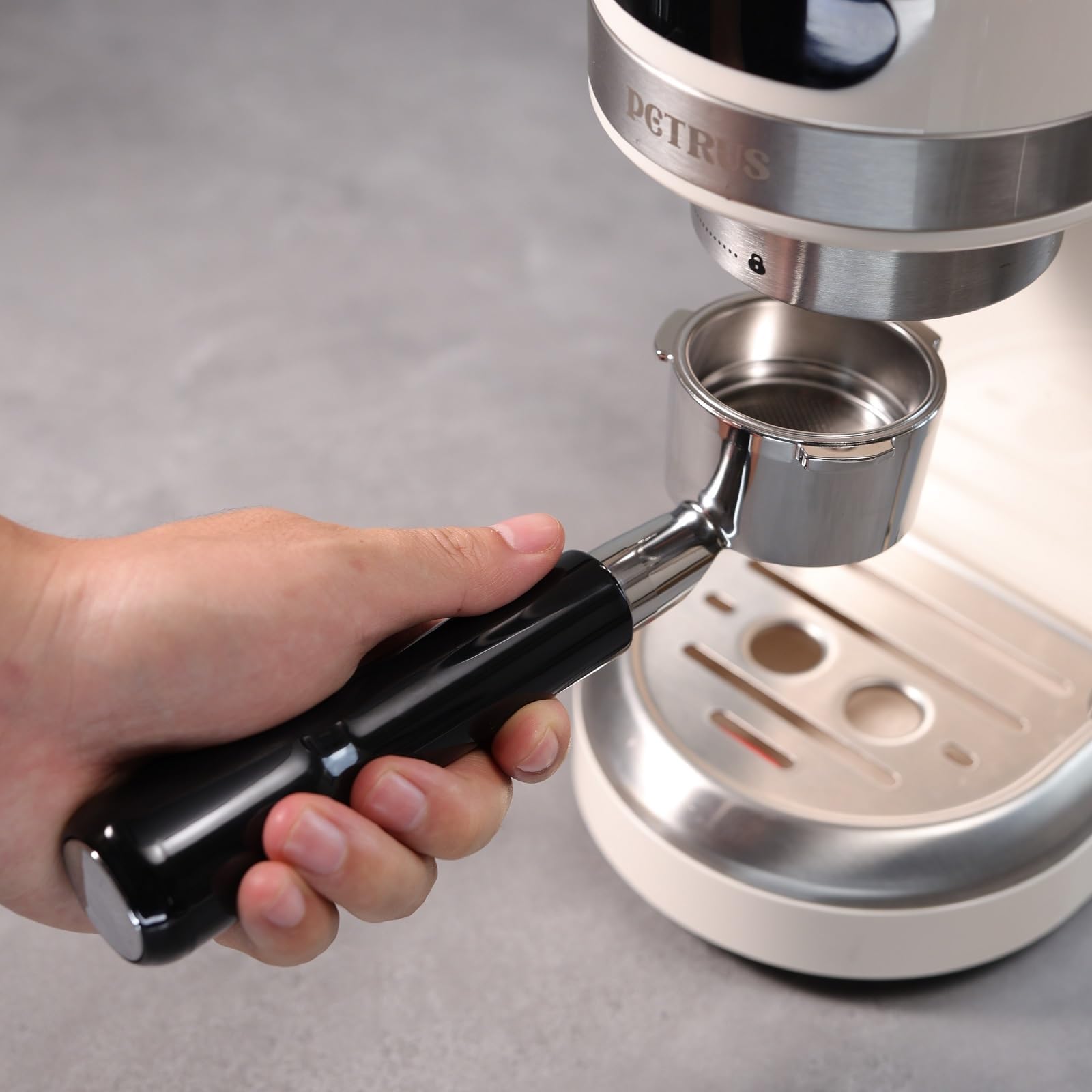 CAPFEI flow-column inspection helps assess extraction quality.