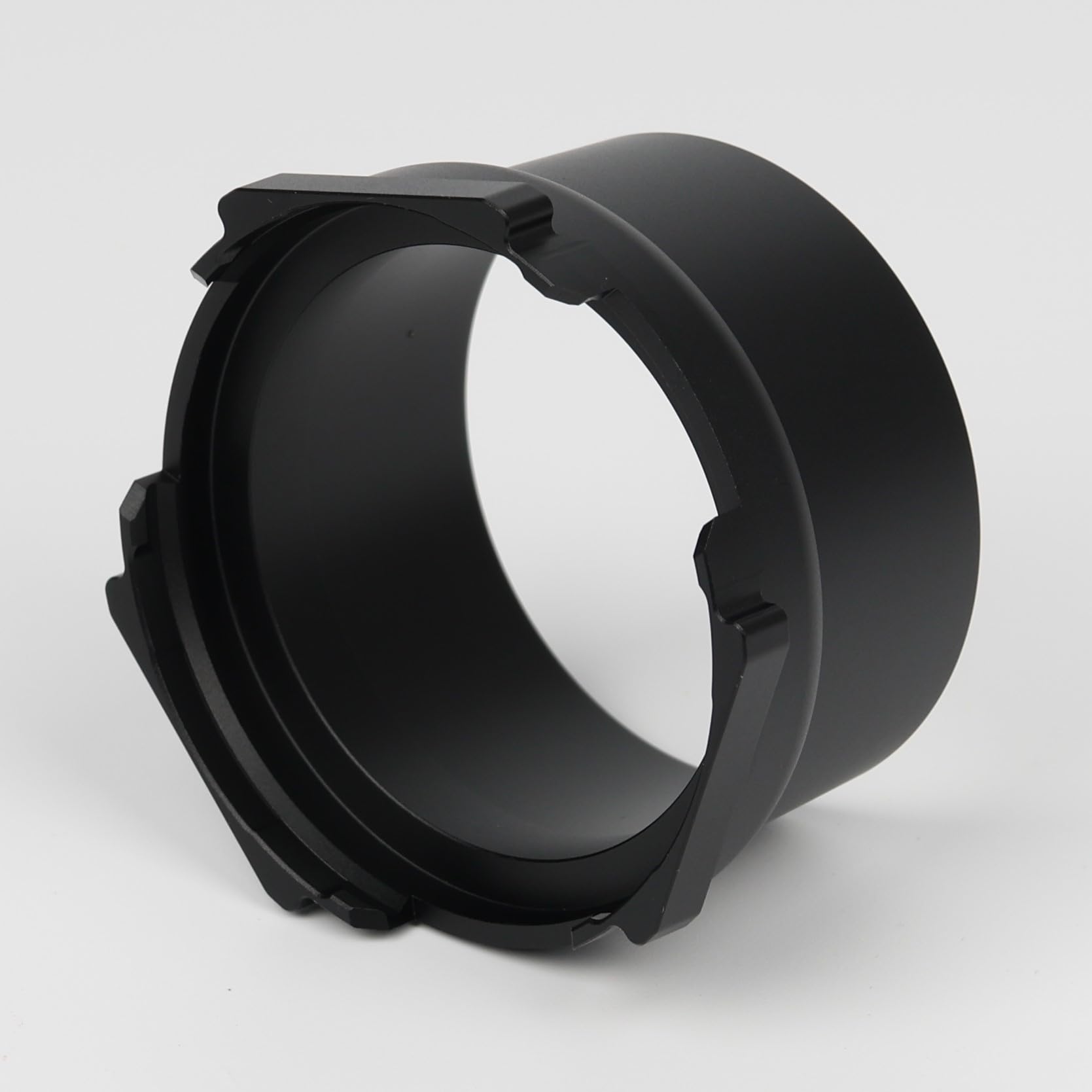 CAPFEI mess-free grinding with Ninja Luxe reduces spills and cleanup.