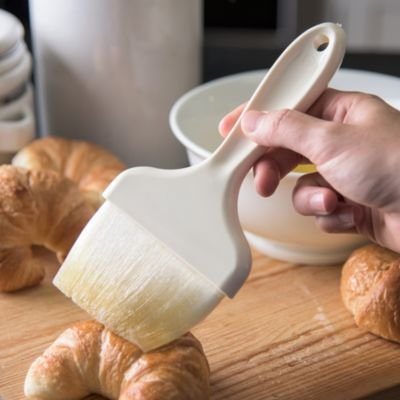 Carlisle Galaxy 4-inch pastry brush with comfortable grip for busy kitchens.