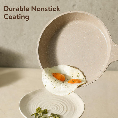 CAROTE 2.5-quart sauté pan with lid supports flavorful simmering