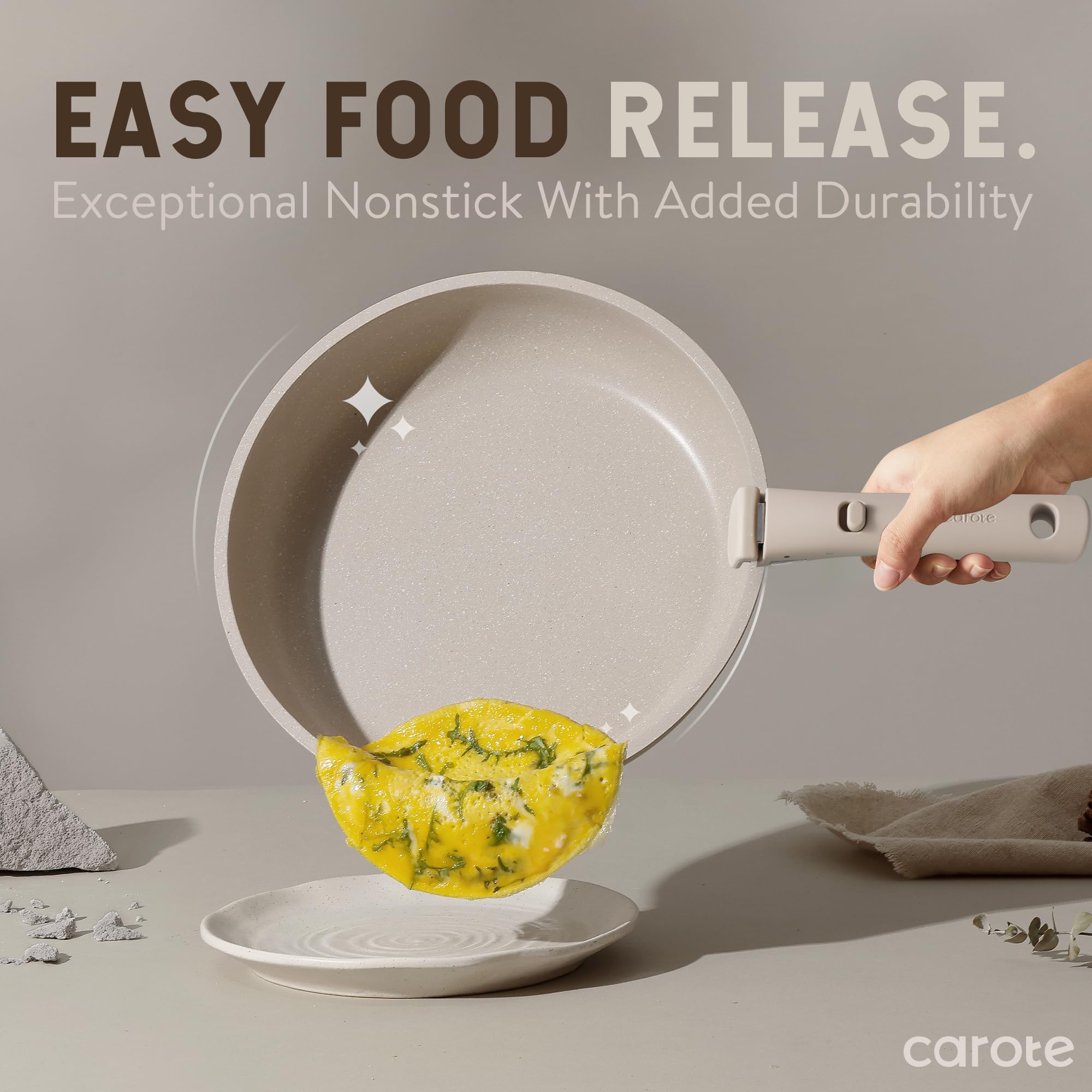 CAROTE 2-quart saucepan with detachable handle for safe transfer