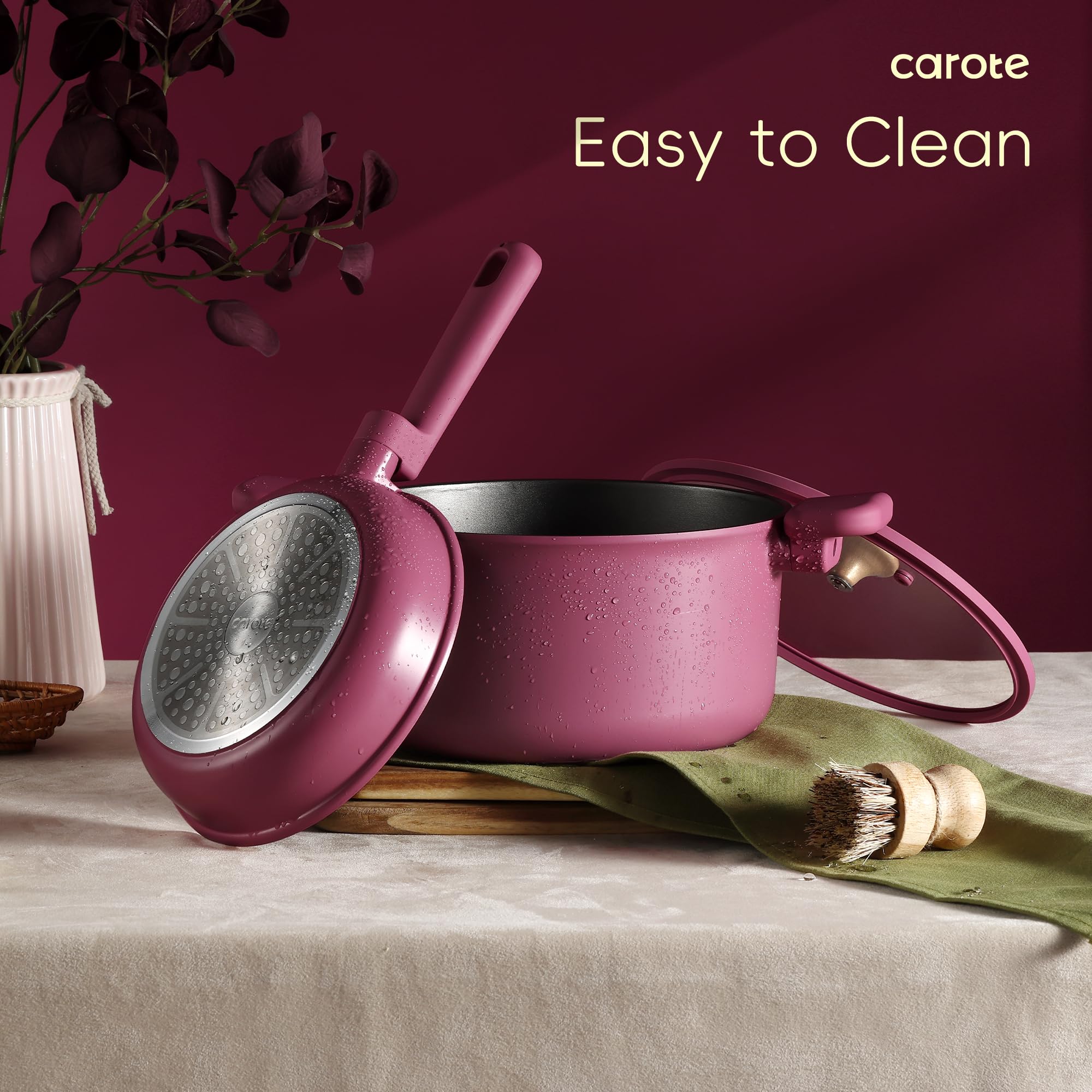 CAROTE 2.5-qt saucepan with lid for sauces and small meals