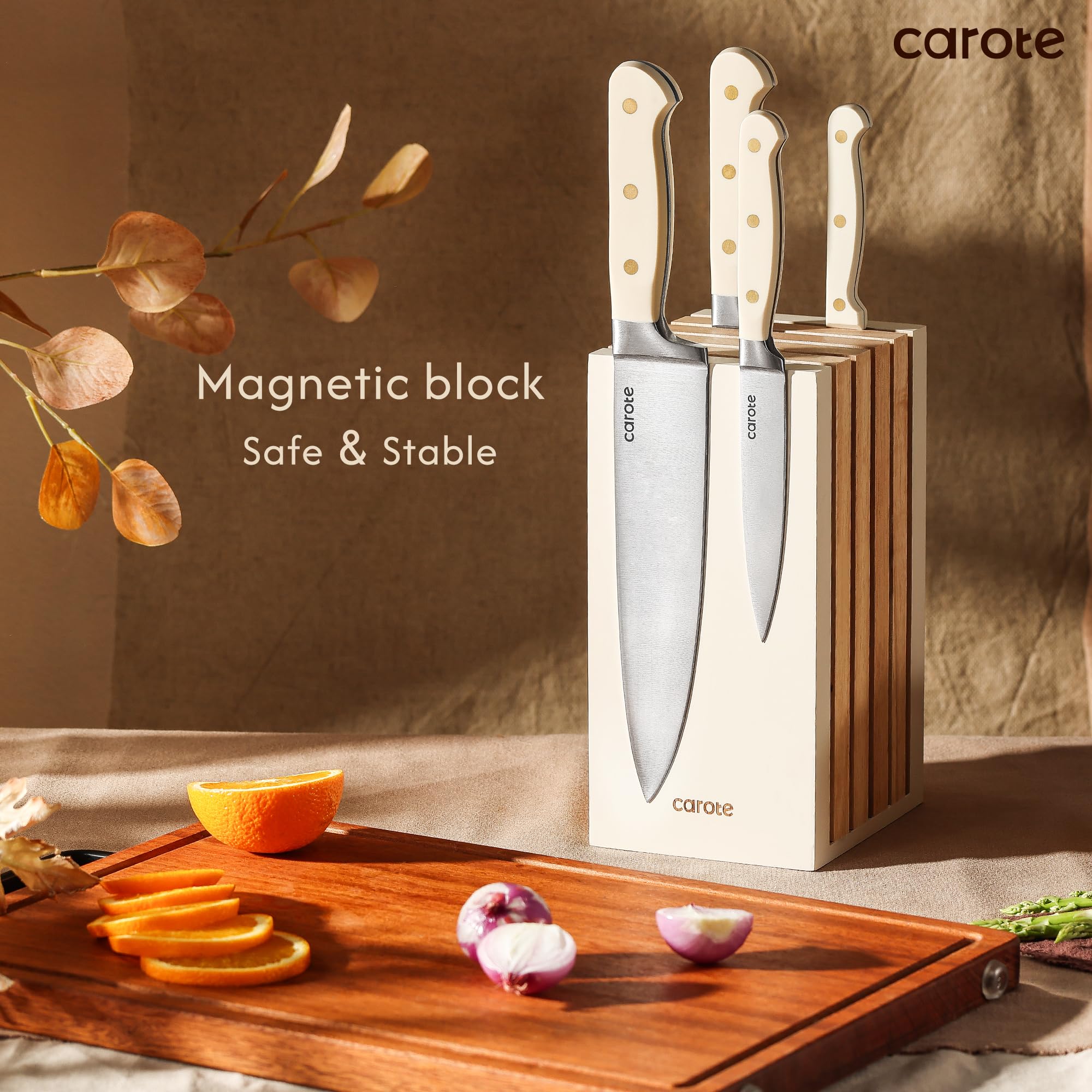 CAROTE 8-inch bread knife with serrated edge for crusty loaves.