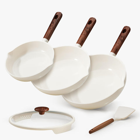CAROTE 8-inch ceramic nonstick pan with smooth surface for easy eggs and sauté.