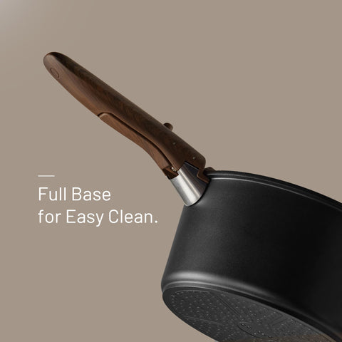 CAROTE included lids, pan protectors, and utensils for versatile cooking.