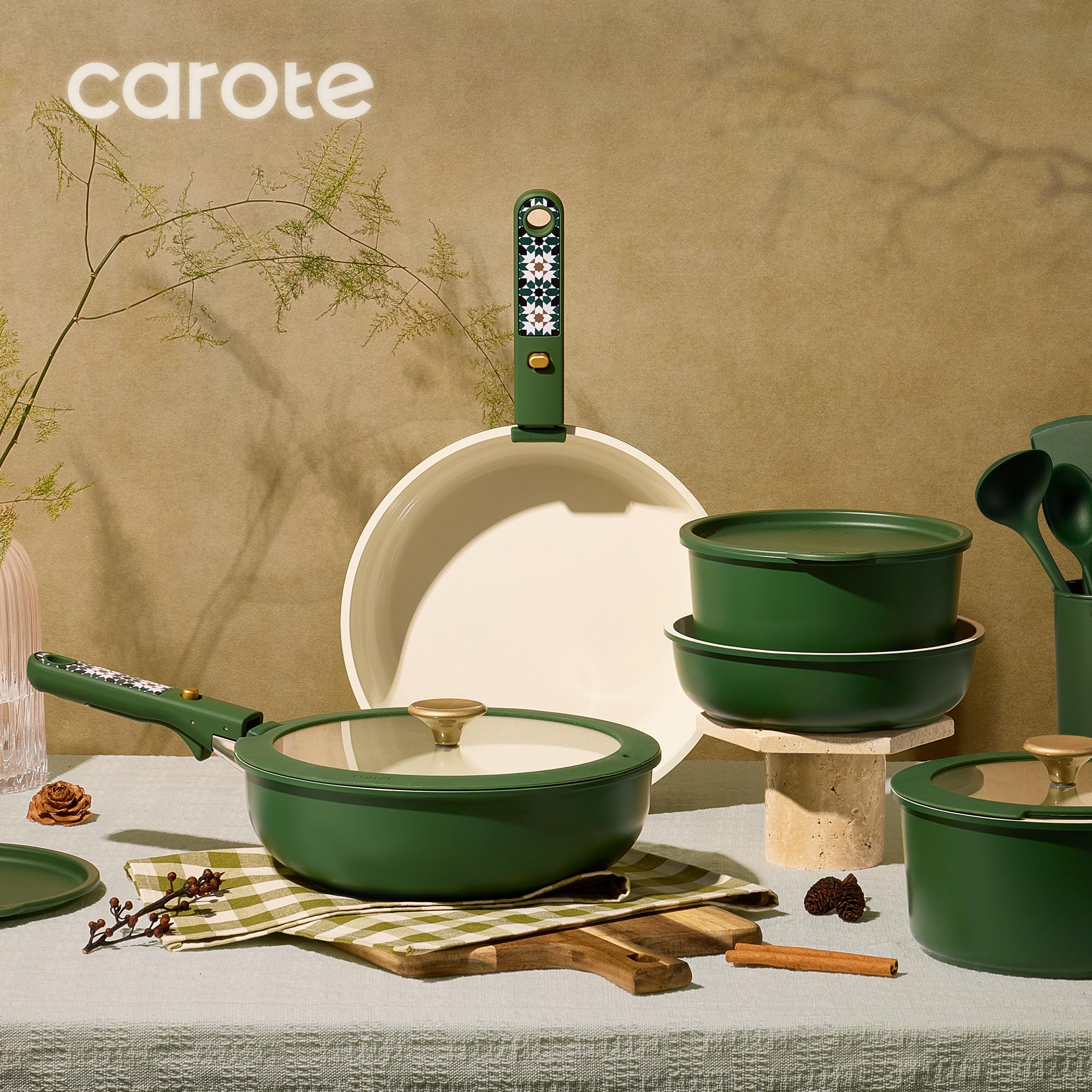 CAROTE induction-compatible cookware suitable for versatile stove use.