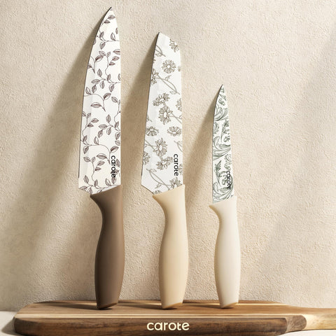 CAROTE compact drawer storage keeps knives neatly arranged