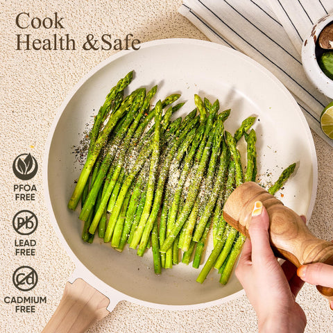 CAROTE lids with steam vent shown for precise cooking control