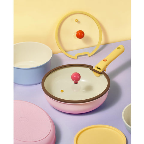 CAROTE nonstick coating cookware for effortless release and simple cleanup