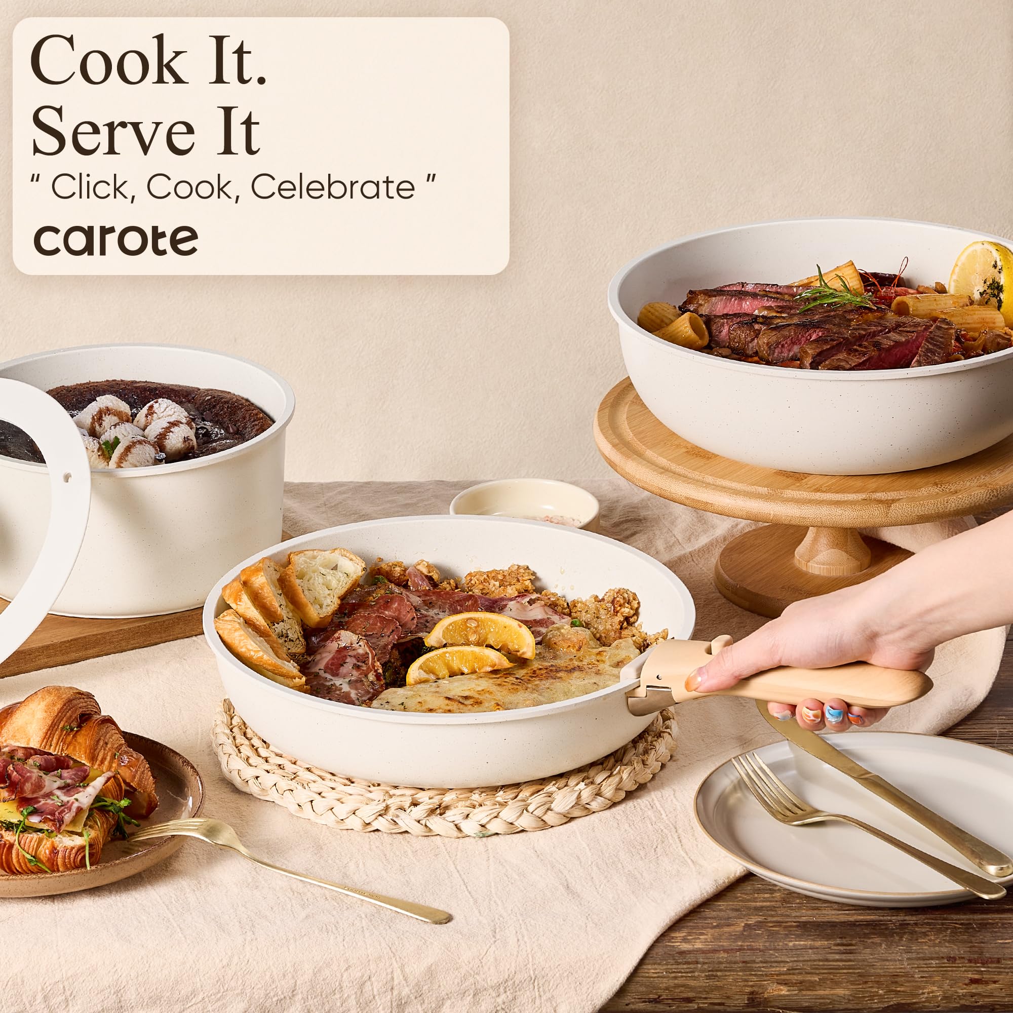 CAROTE silicone lids provide secure, mess-free coverage during cooking.