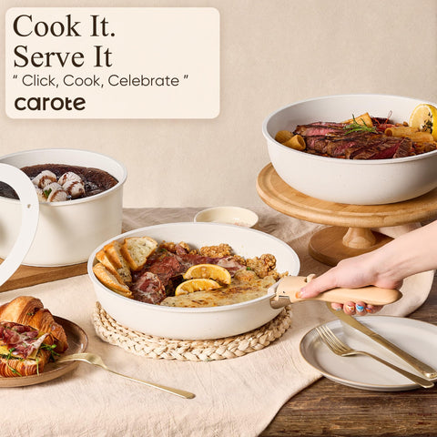 CAROTE silicone lids provide secure, mess-free coverage during cooking.