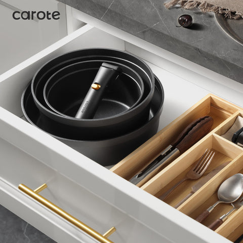 CAROTE spray-coated bottom reduces black residue during cooking.