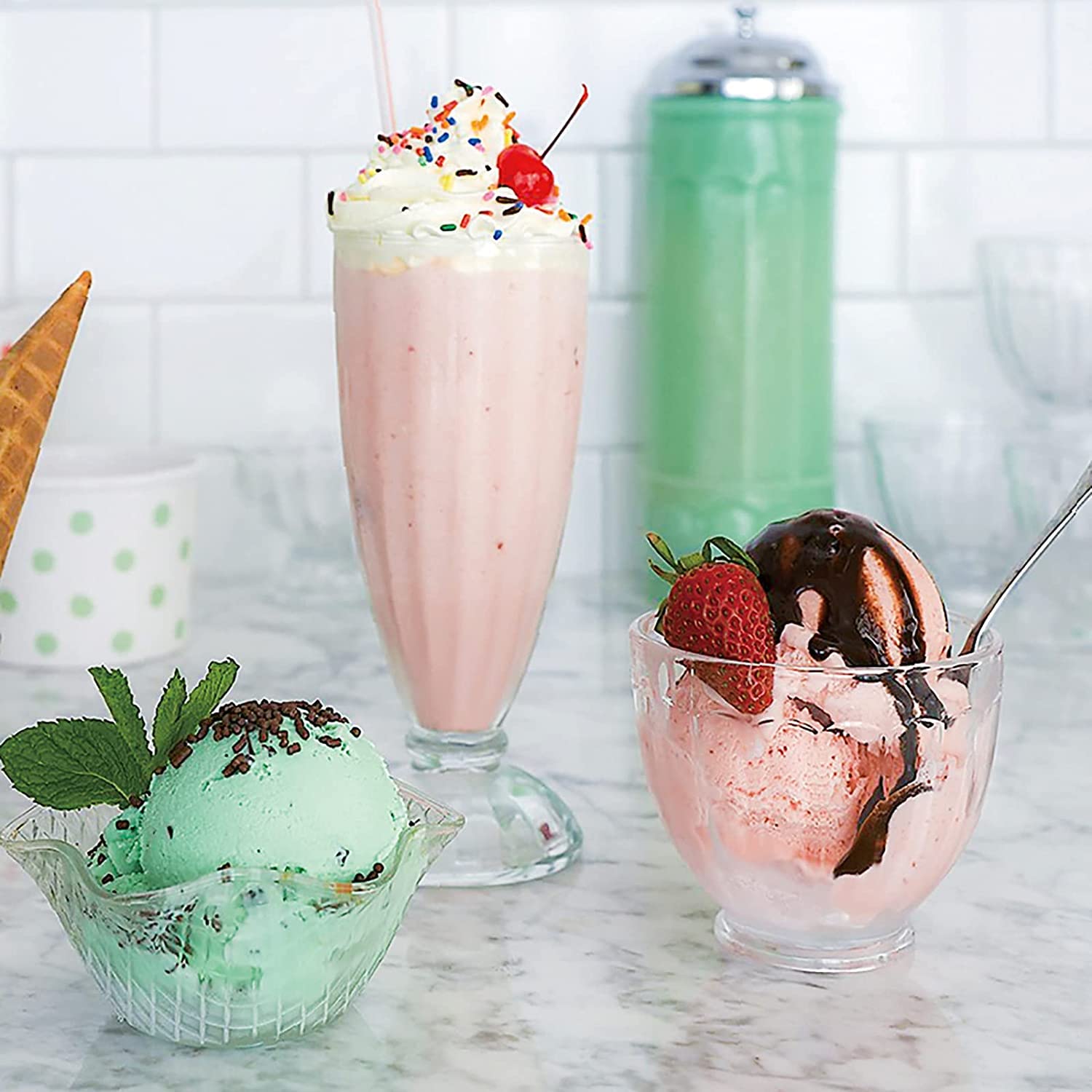 Cedilis lead-free BPA-free glass ensures durable, safe serving