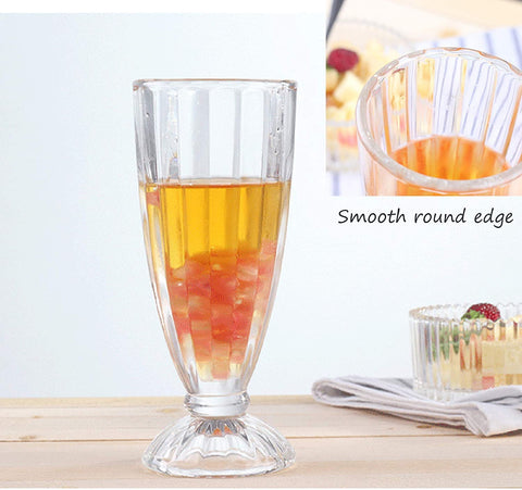 Cedilis old-fashioned soda glass closeup reveals crystal-clear edge and thick walls