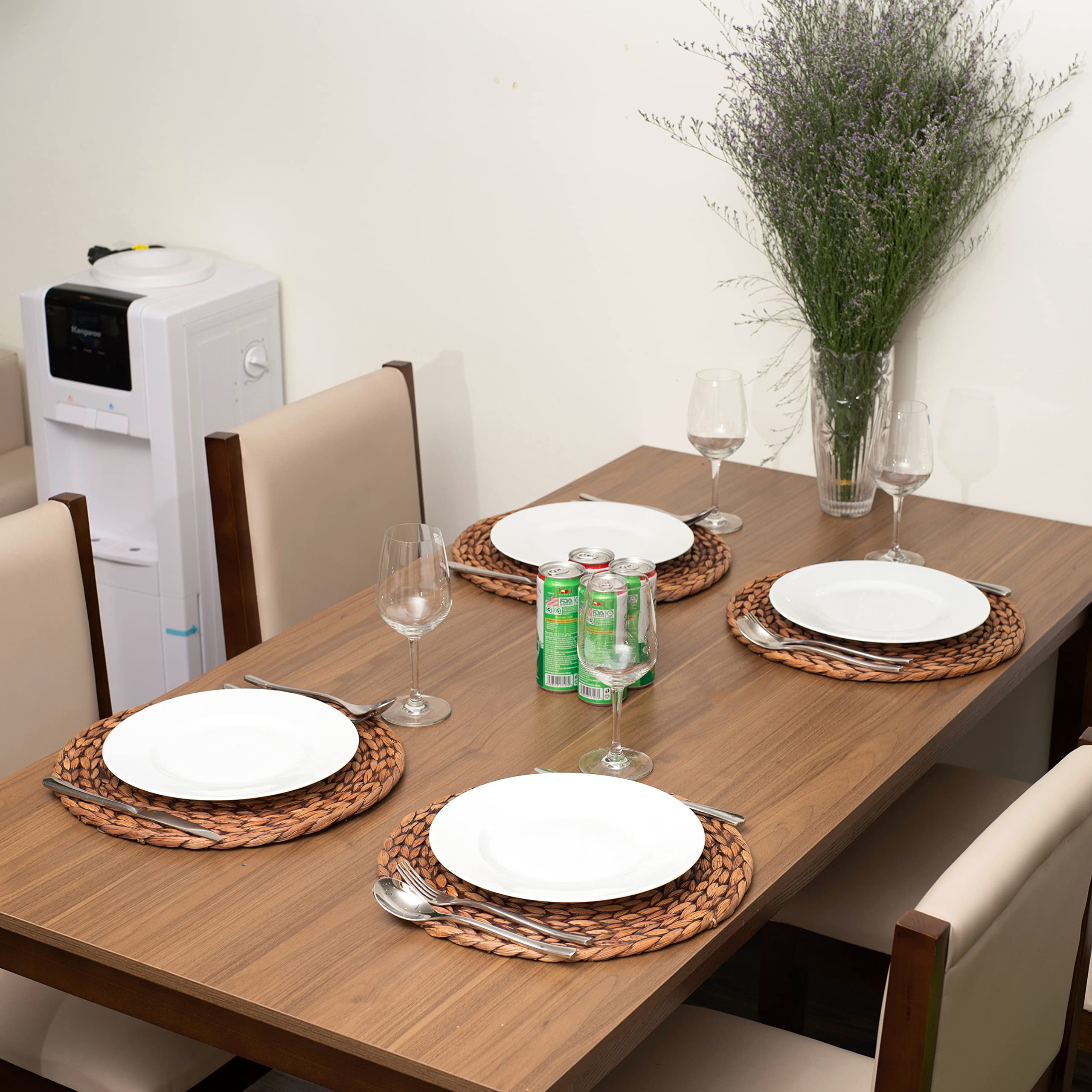 Perfect for daily meals and holiday gatherings alike.