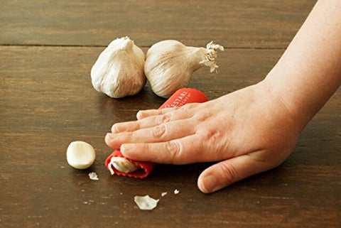 Cestari silicone garlic peeler roller is dishwasher safe for easy cleanup