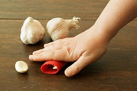 Cestari odor-resistant silicone peeler keeps kitchen smelling fresh