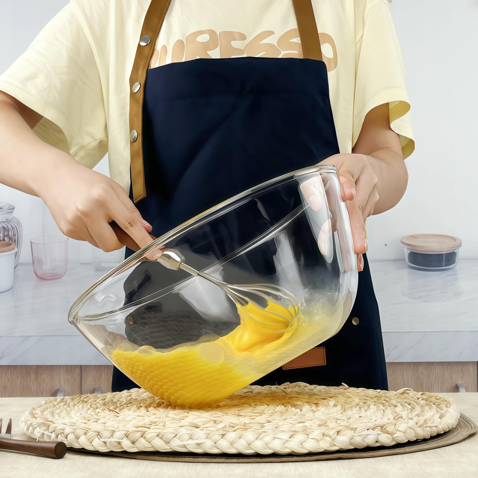 CGNWEEPS borosilicate glass bowl for dough mixing and batter prep.