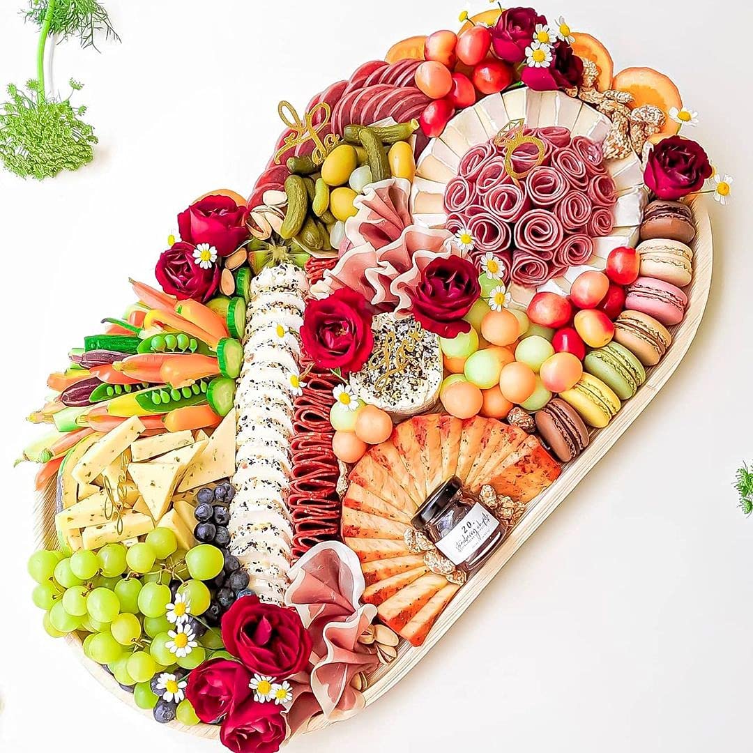 Charity Leaf outdoor wedding tray display showcasing sturdy compostable serving.