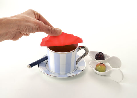 Charles Viancin Poppy lid features a stylish floral design for table decor.