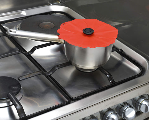 Charles Viancin Poppy lid fits many containers made of metal, glass, and plastic.
